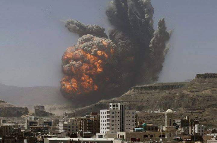 تحالف الارهاب السعودي الاماراتي يهدد بقصف مواقع مدنية في صنعاء وارتكاب المزيد من جرائم الحرب بحق اطفال اليمن
