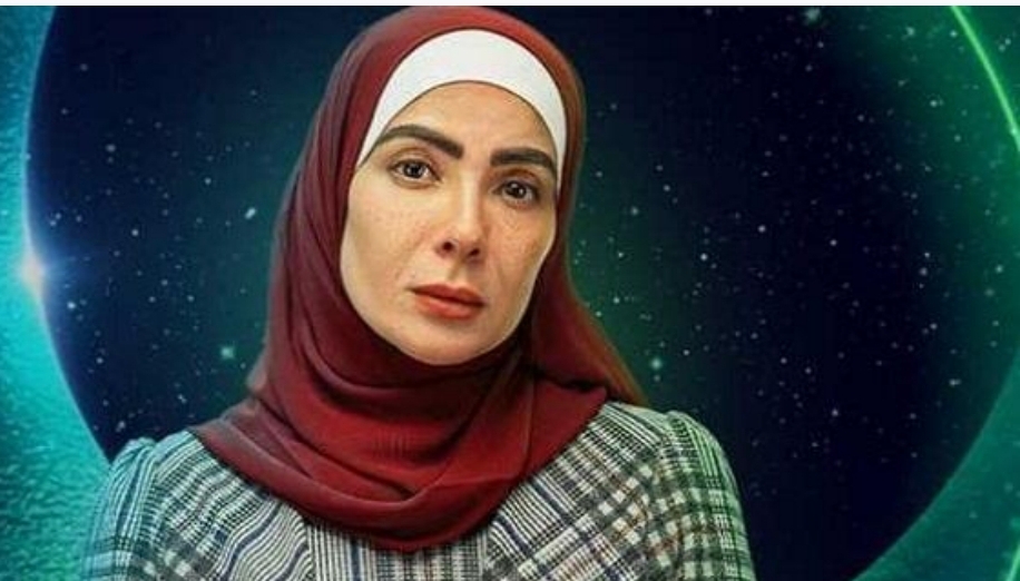 لبس و إطلالة منى زكي في مسلسلها تحت الوصاية تثير الجدل